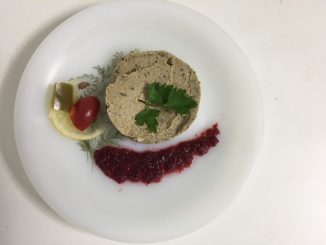 פטה כבד צמחוני עם חזרת