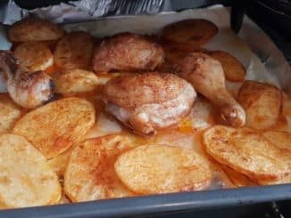 Oven-Baked Chicken with Potatoes – A Simple Recipe